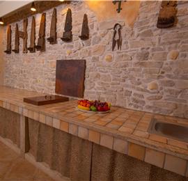 5 Bedroom Istrian Villa Estate with Large Pool and Gardens near Barban, Sleeps 12